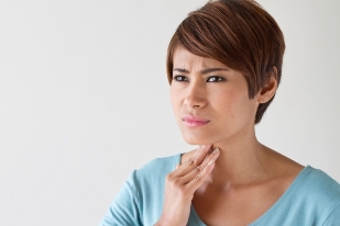 Sore throat is a sign of cervical osteochondrosis