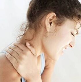 Cervical osteochondrosis causes the pinches of nerves in the neck